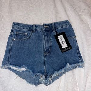 Prettylittlething shorts